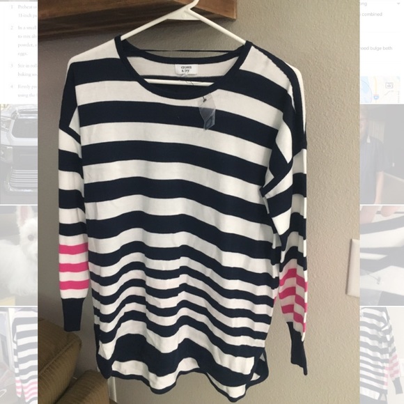 crown & ivy Tops - New Crown & Ivy striped tunic sweater Small